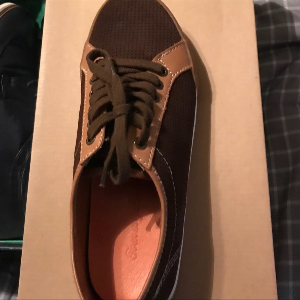 Tommy Bahama Sneakers